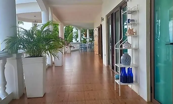 Petit Villa *