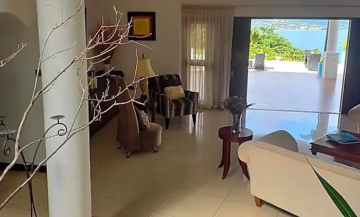 Petit Villa